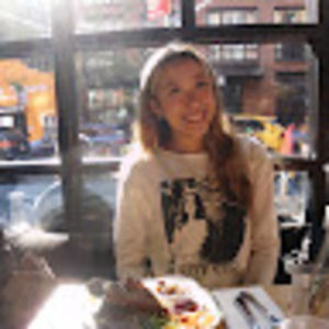 Meet your Posher, Emily